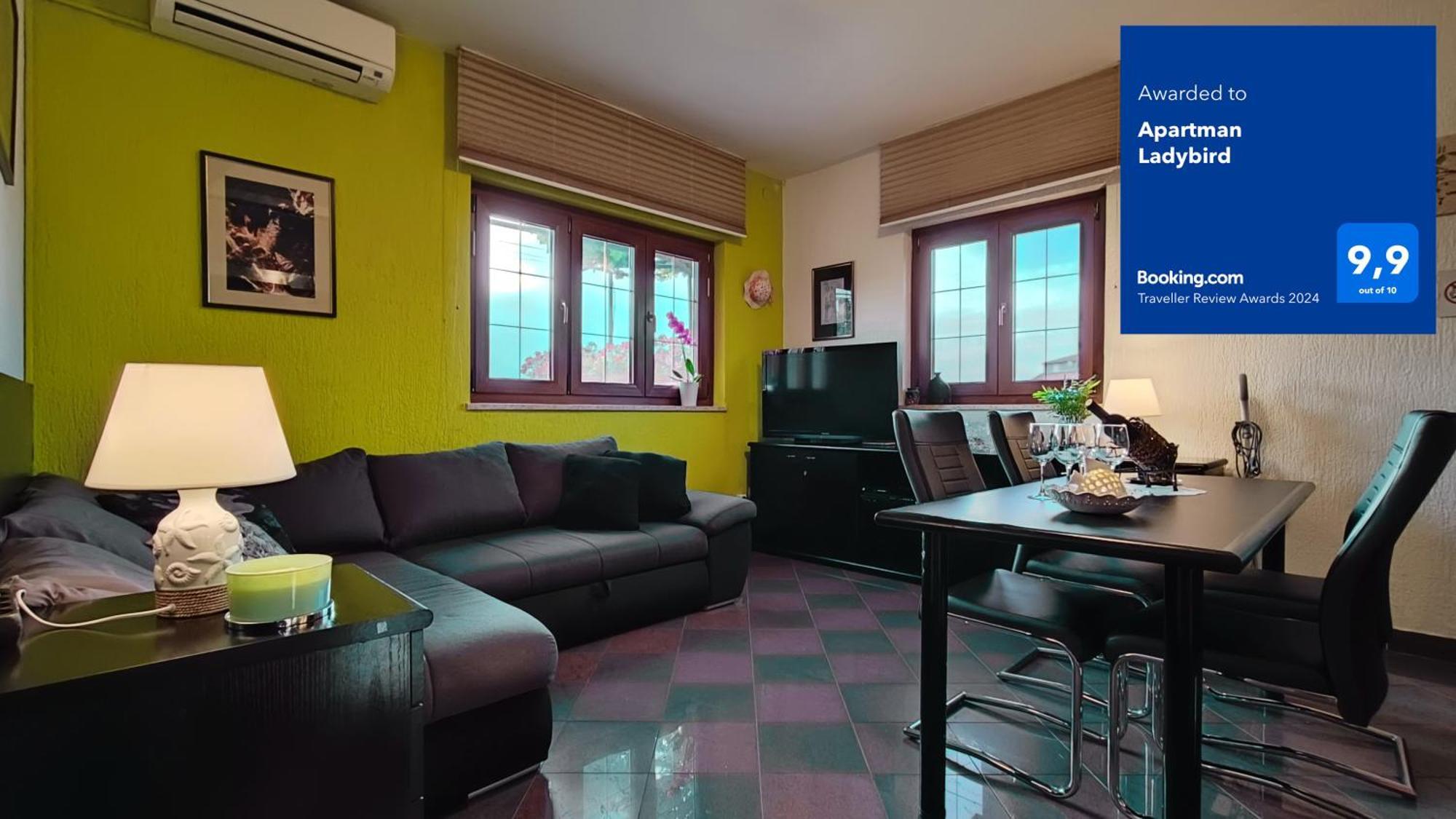 Apartman Ladybird Pula Exterior photo